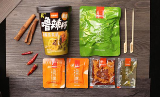 “嚕辣杯”世界杯期間“C位出道”，良品鋪?zhàn)尤绾谓璐驣P玩轉(zhuǎn)新零售？